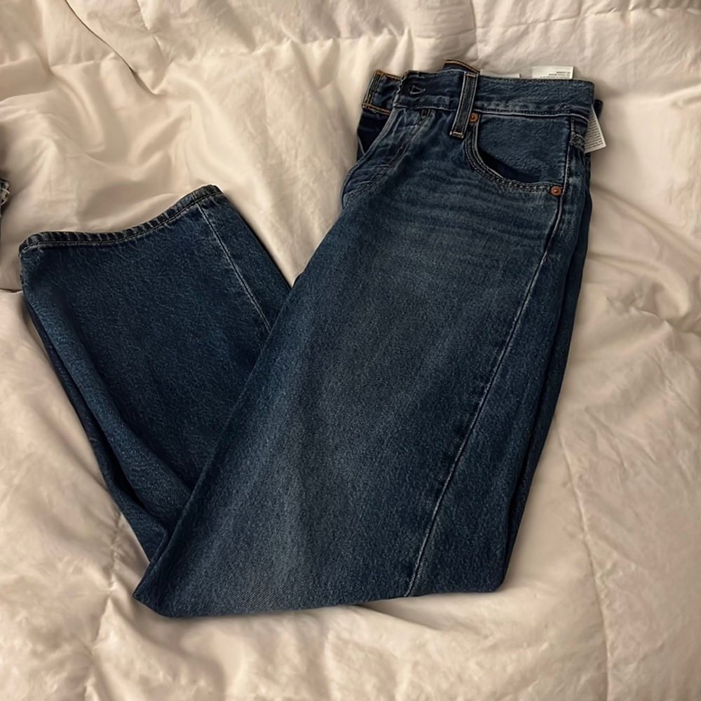 Levi’s Ribcage Straight Jean
